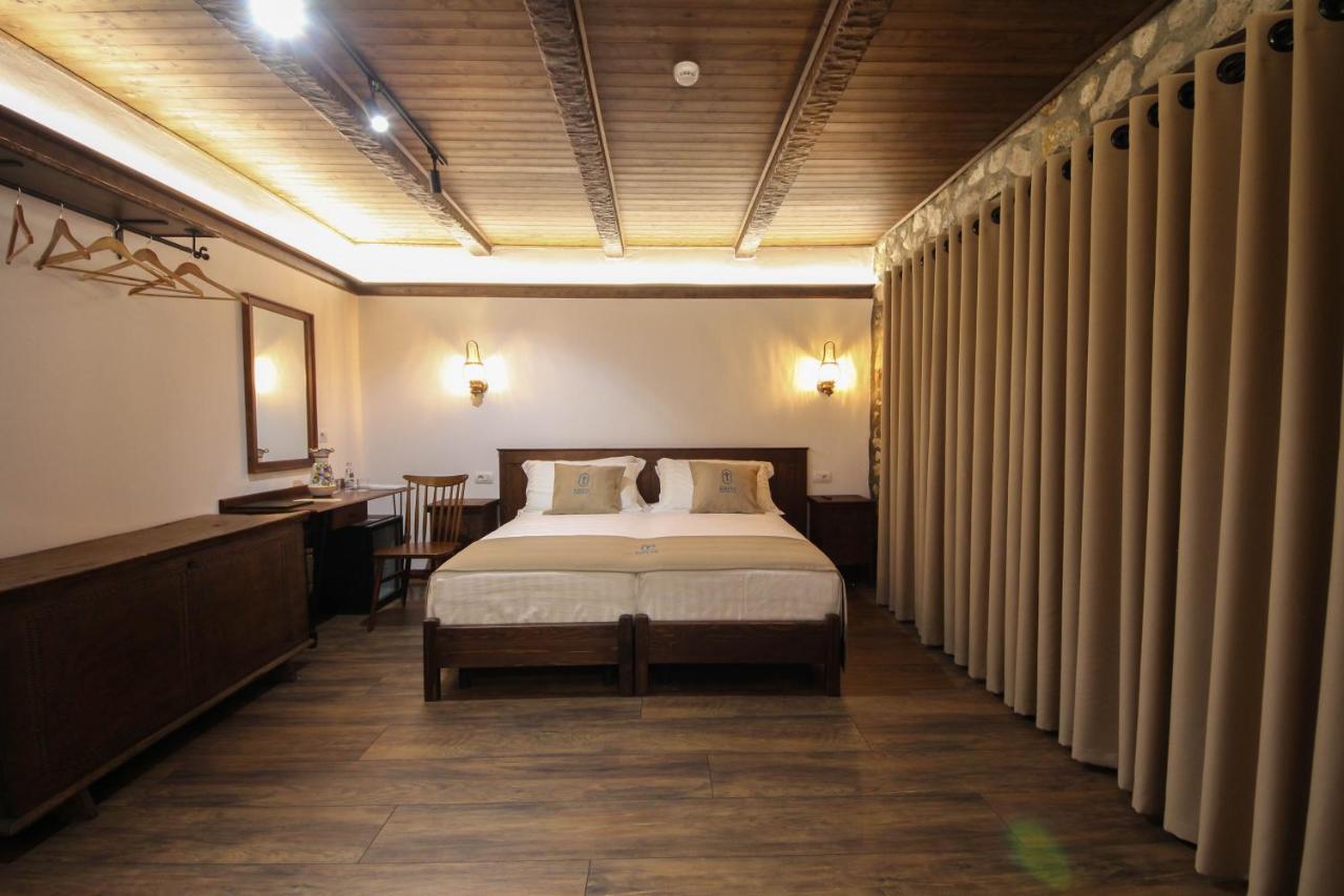 Kruja Albergo Diffuso , Inside Kruja Castle Экстерьер фото