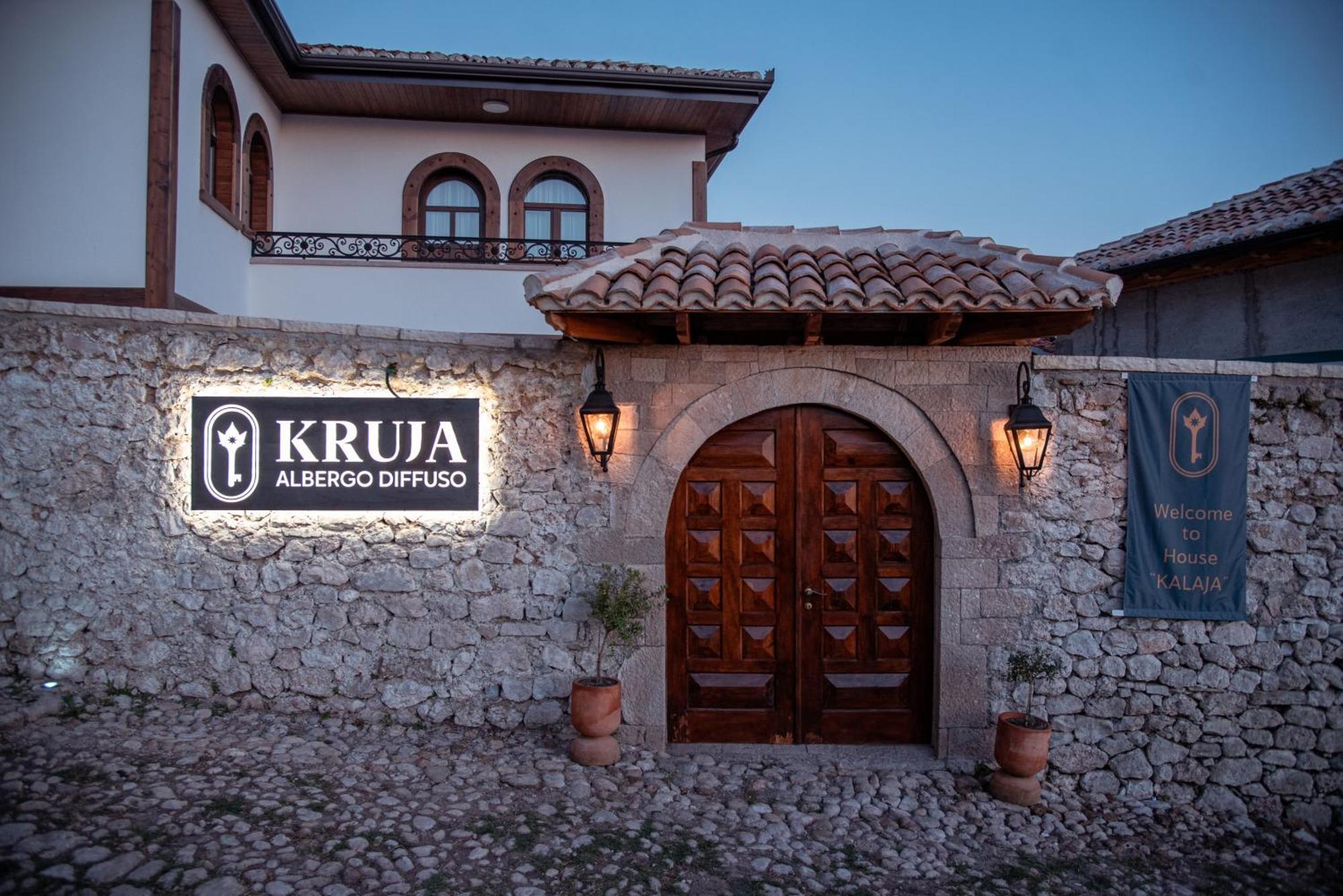 Kruja Albergo Diffuso , Inside Kruja Castle Экстерьер фото